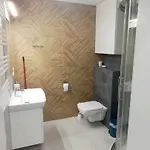 W Sam By Klif - Dwupoziomowy Z Klimatyzacja, Balkonem I Widokiem Na Apartman