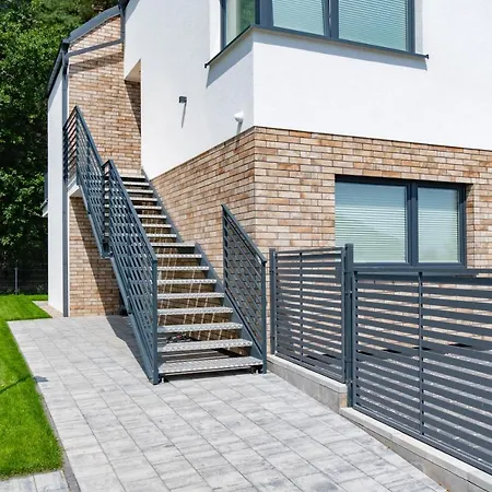 W Sam By Klif - Dwupoziomy Z Klimatyzacja, Balkonem I Widokiem Na 우스트카